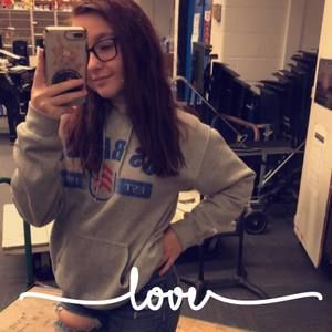 Meet your Posher, Elaina